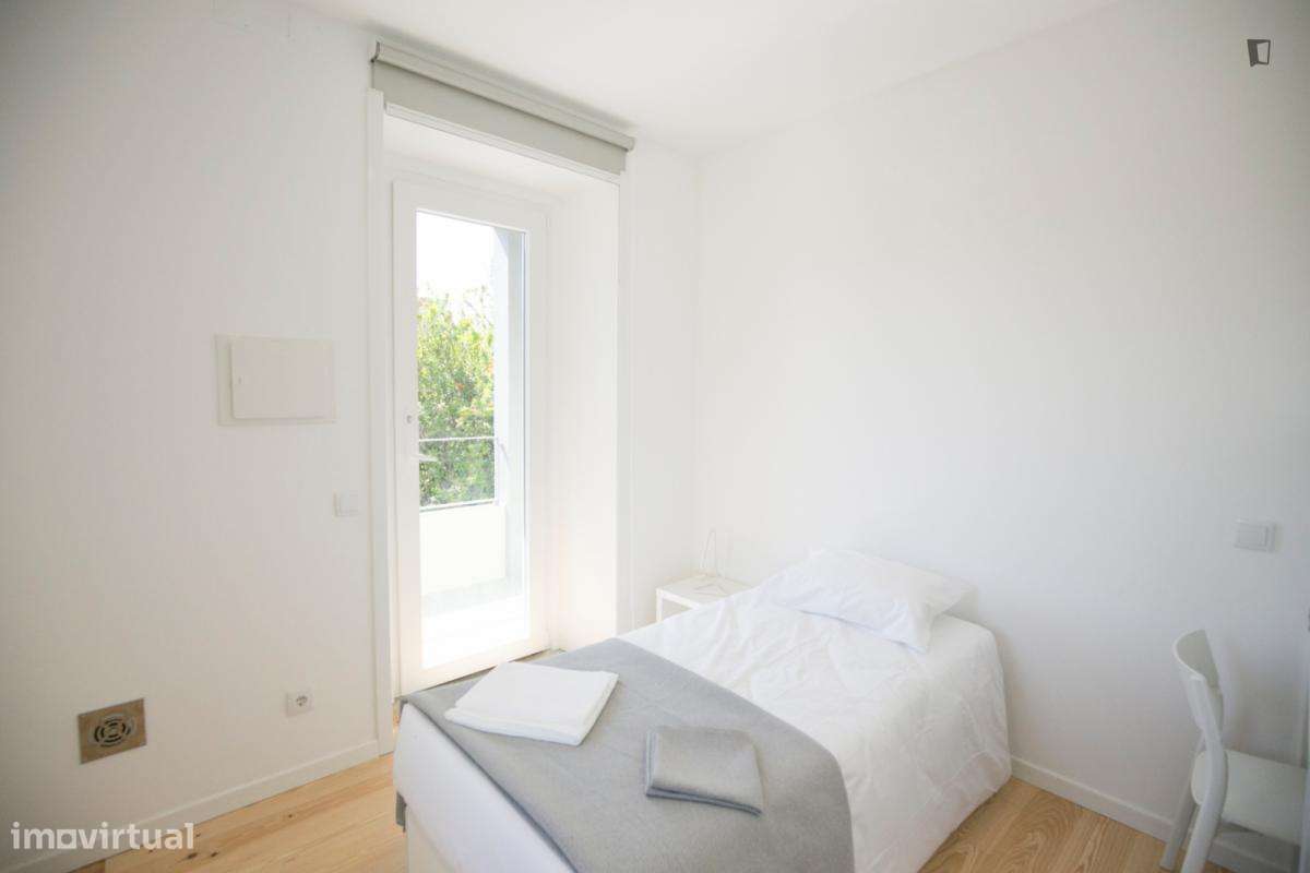 Quarto - localizado em Carcavelos Lisbon - Grande imagem: 2/50