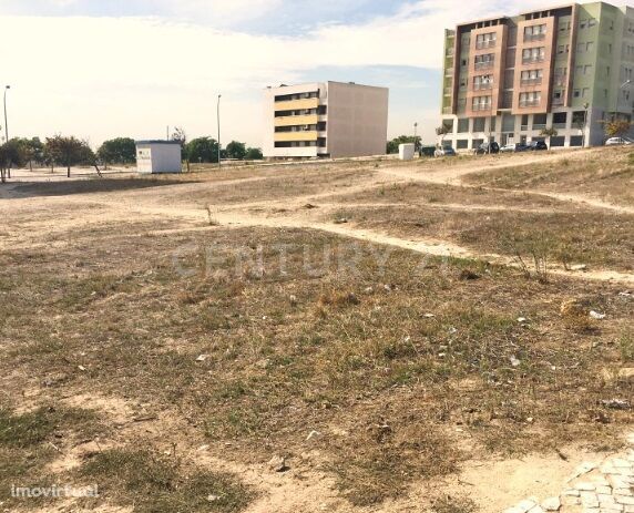 Terreno para construção com 329m², Camarate, concelho de Loures