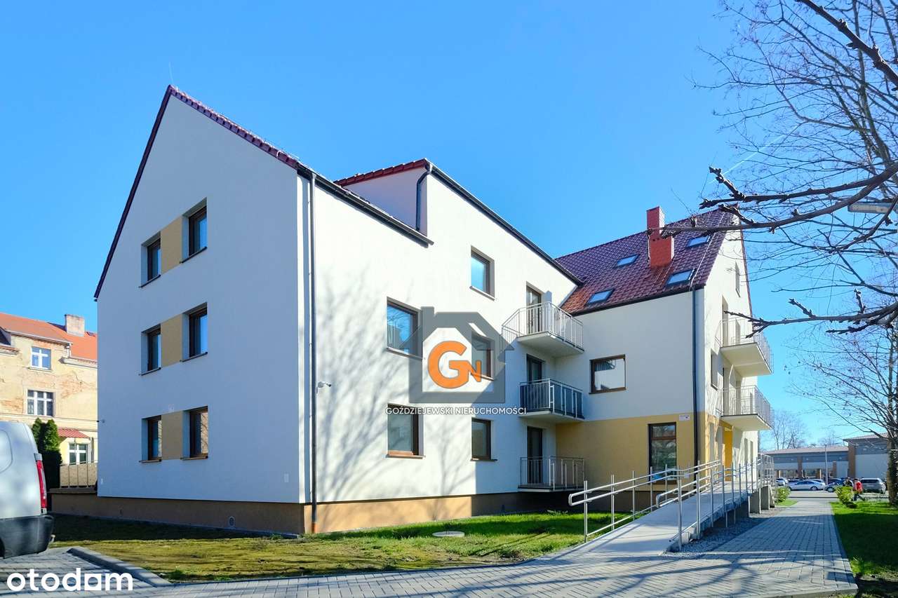 Sprzedam 4 pok mieszkanie o pow. 90m2 + miejsce parkingowe w garażu.-5