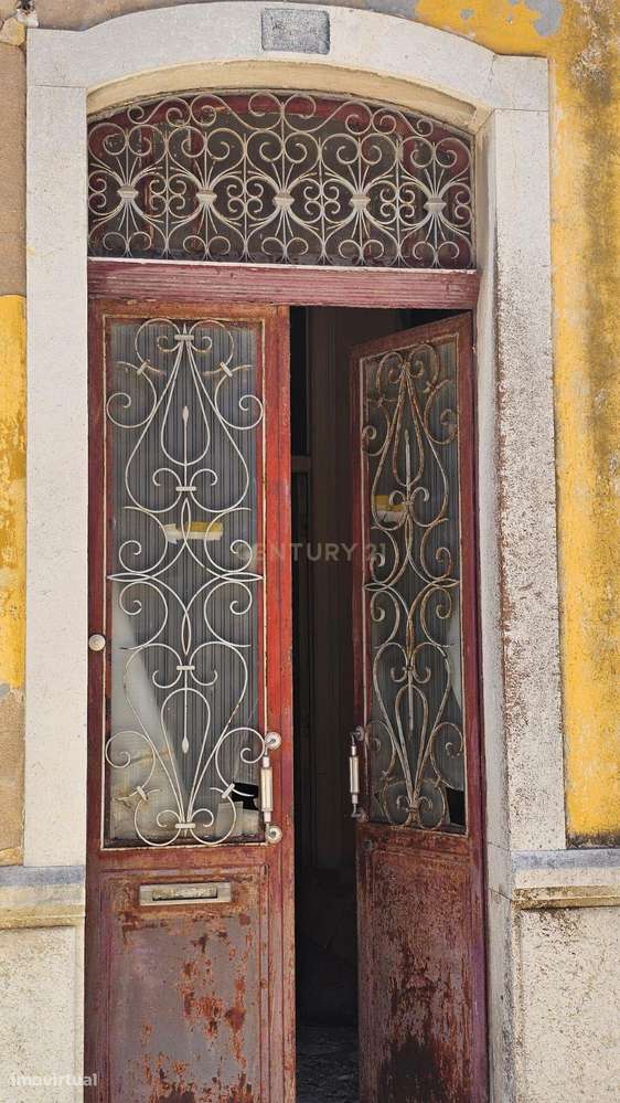 Prédio para Reabilitação no Centro Histórico de Palmela-6