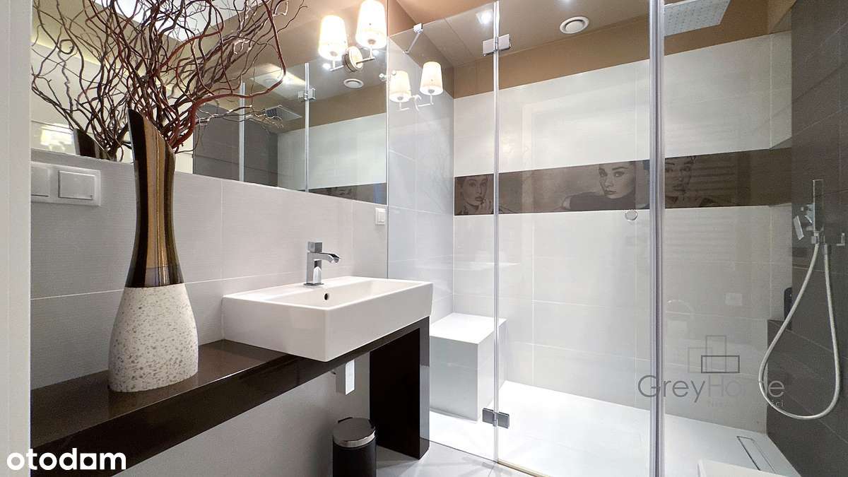 Przestronny jednorodzinny dom w Nowej Woli-17