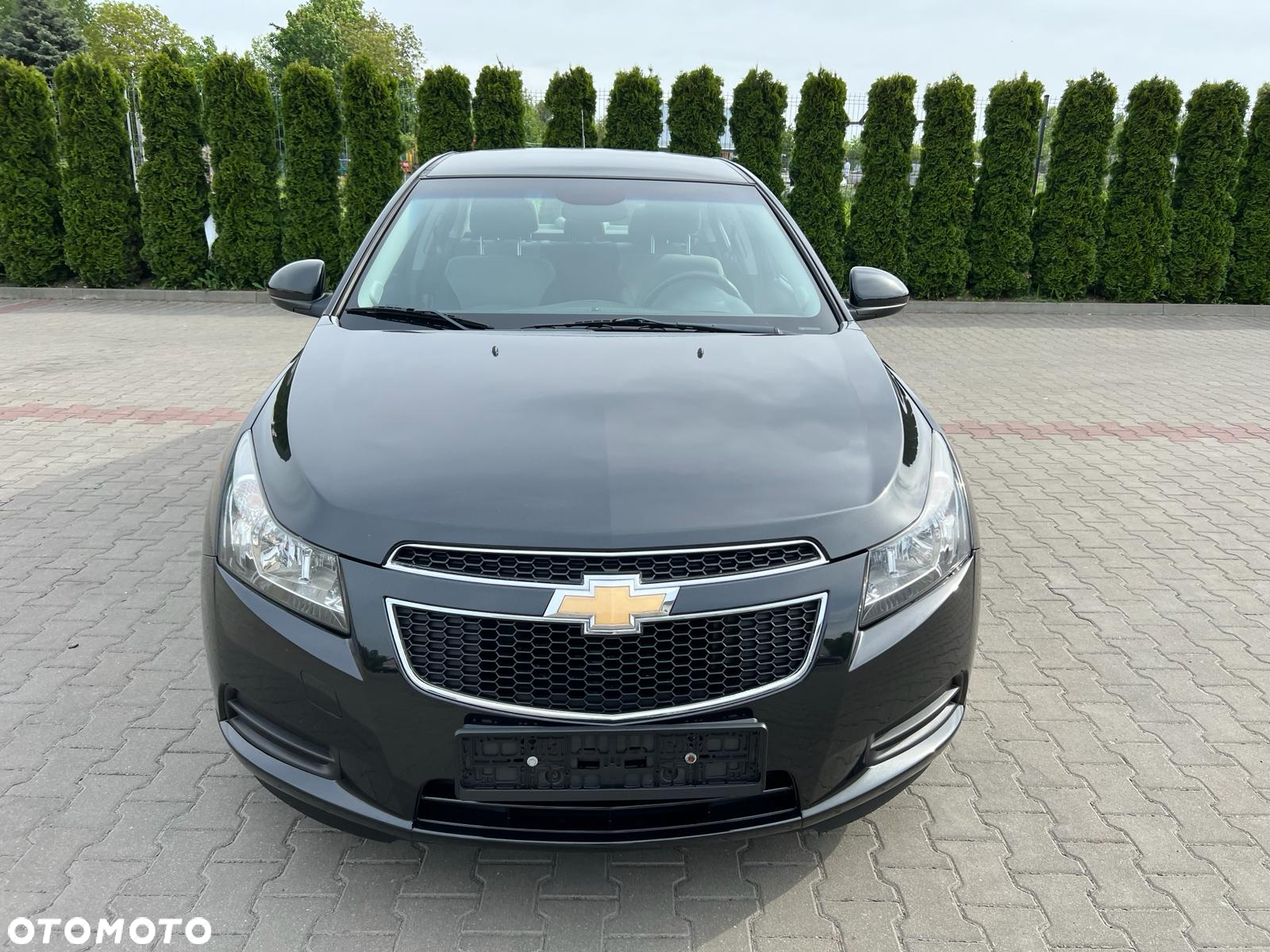 Chevrolet Cruze 1.6 - 3