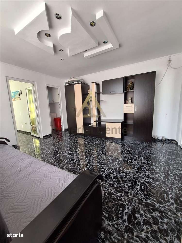 APARTAMENT 2 CAMERE DE VANZARE ONESTI-1