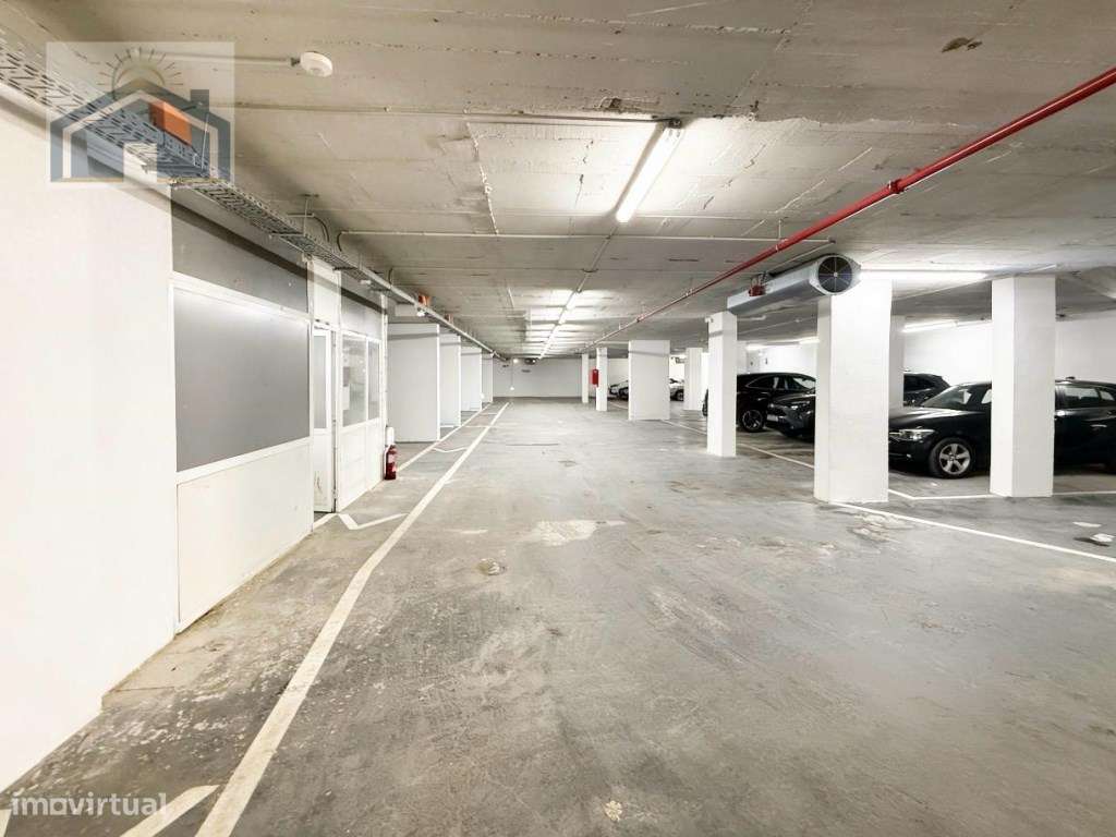 Parque de Estacionamento Automatizado 24h no Centro de Lagos-18