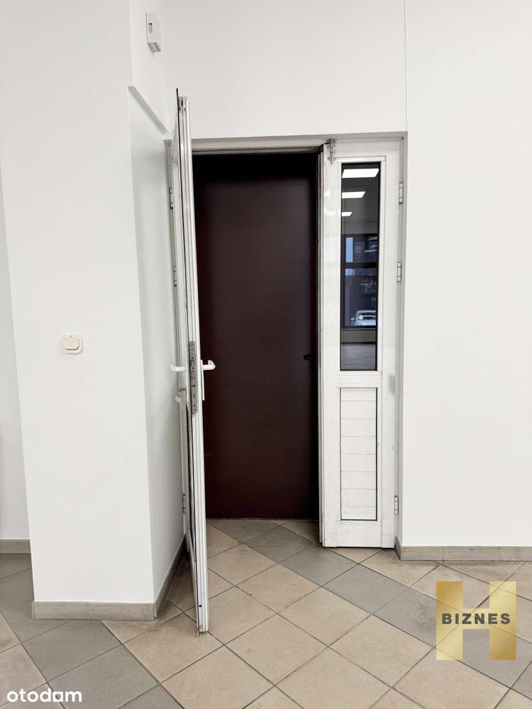 Lokal użytkowy w centrum! Faktura Vat!-13