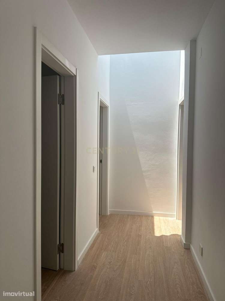 Moradia Térrea de Excelência no Alto do Índio – Conforto, Elegância e-16