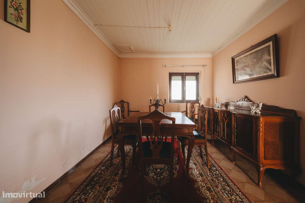 Moradia T3 com Terreno de 1.577 m² | Ribeira do Fárrio – Ourém-13