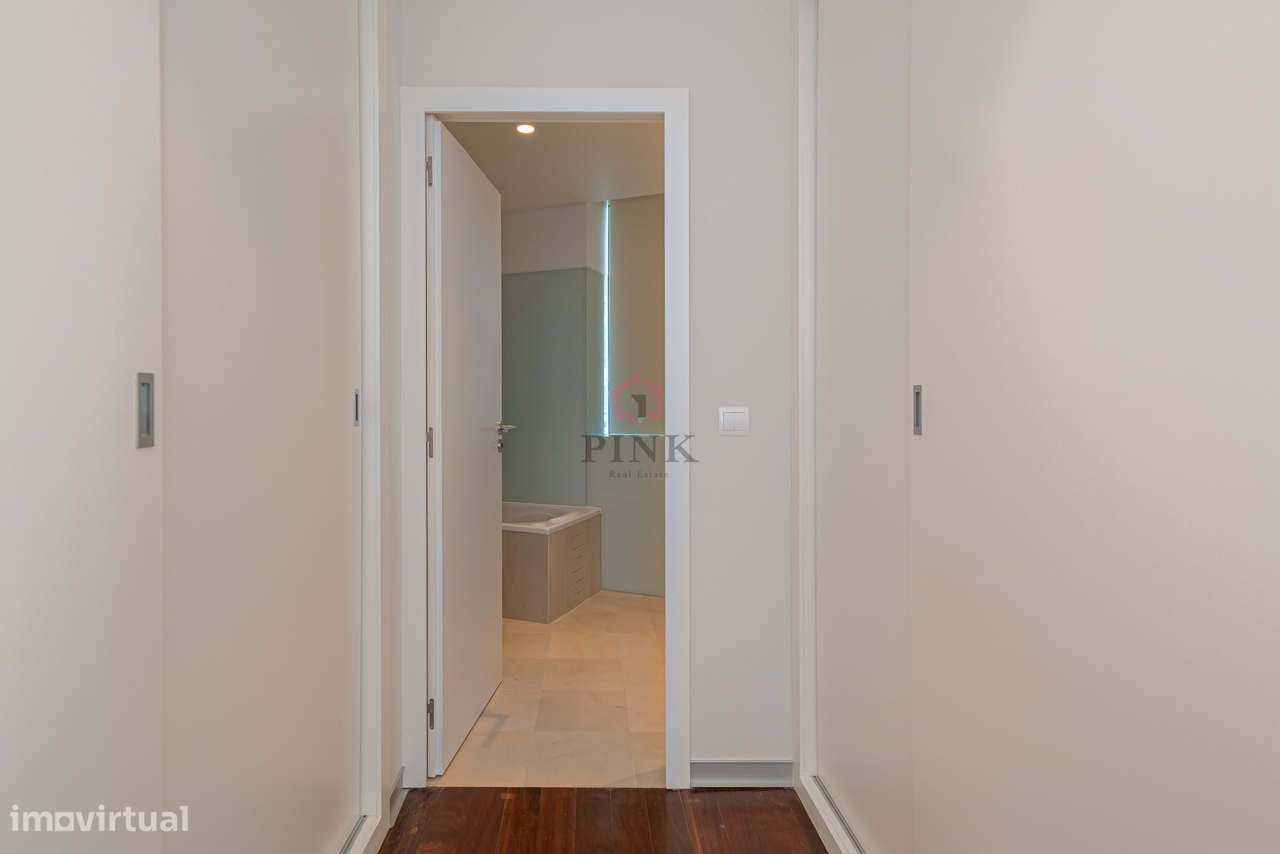 Apartamento Mobilado -  T4 no Plaza Madeira - Funchal-27