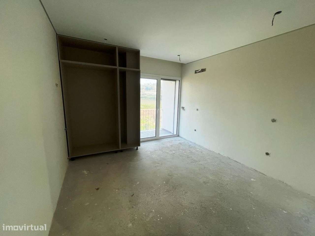 Moradia em Banda Nova V4 – Parada de Tibães, Localização Tranquil-9