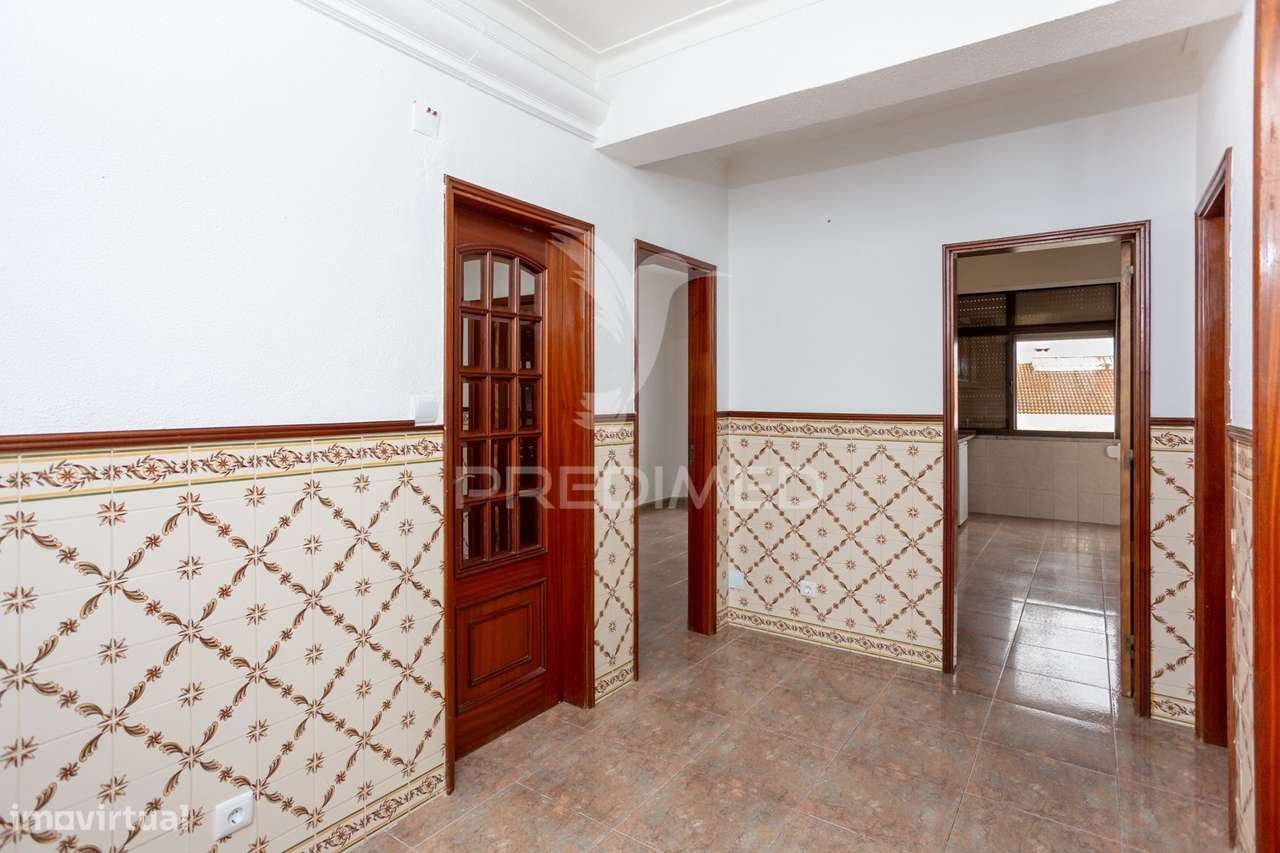 Apartamento T2 no Centro da Cruz de Pau - Grande imagem: 4/21