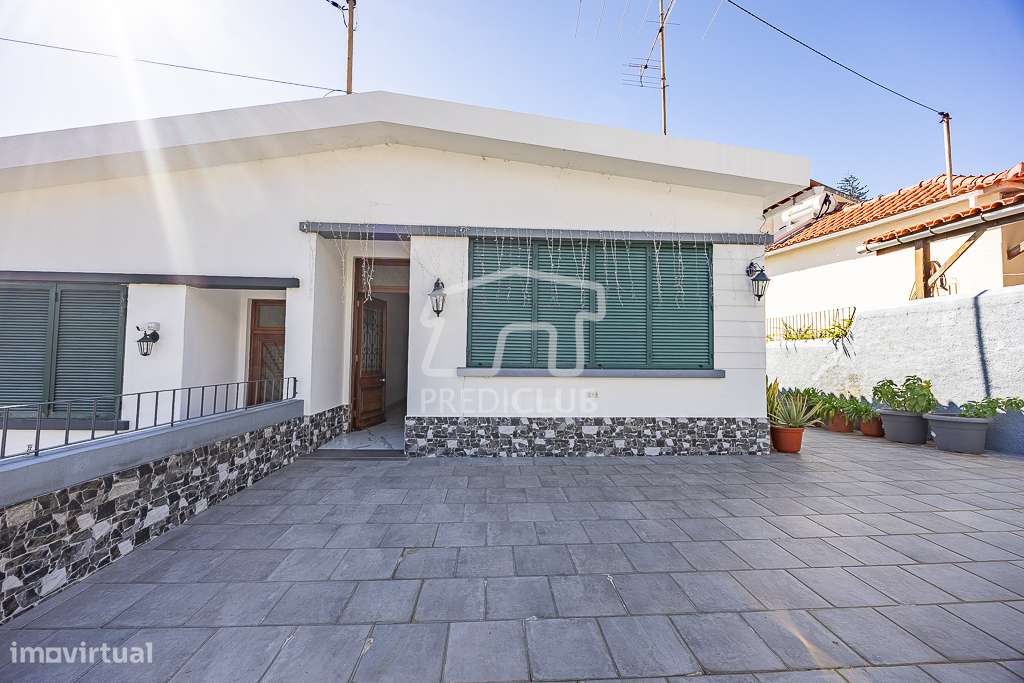 Moradia Geminada T2 + 2 - Funchal - Grande imagem: 5/29