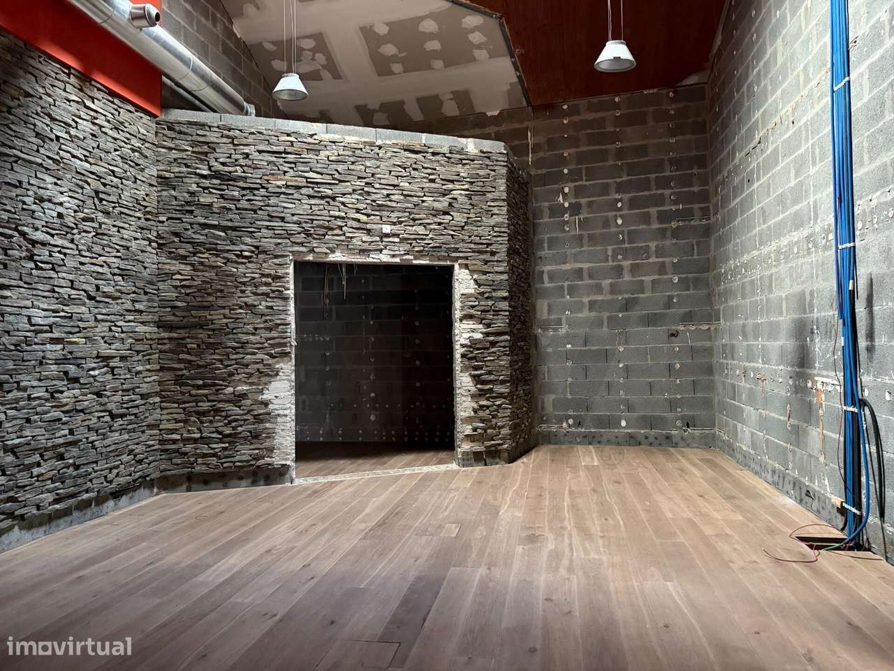 Edifício de Armazém e Escritório para Arrendamento em zona Nobre de Pa - Grande imagem: 4/33