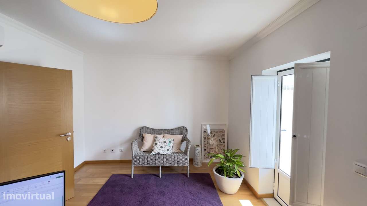 Apartamento T6 Duplex junto à Gulbenkian-26