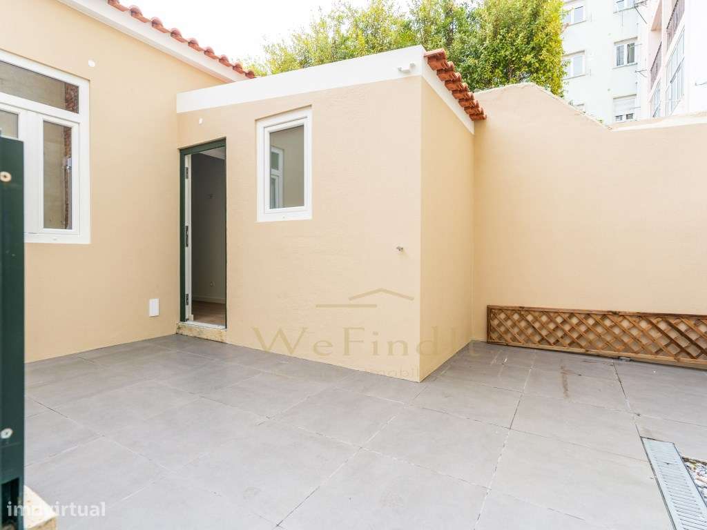 Moderno T1,com Logradouro, junto ao Campo Pequeno-7