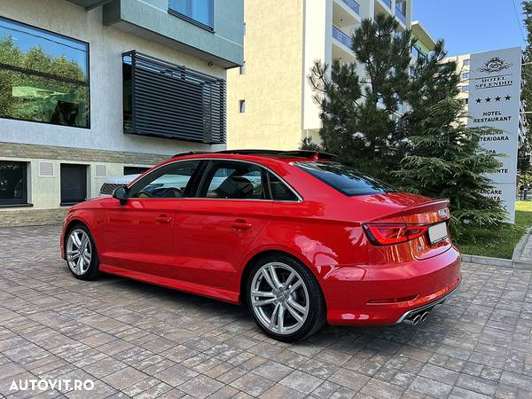 Audi S3 2.0 TFSI quattro Stronic - 4