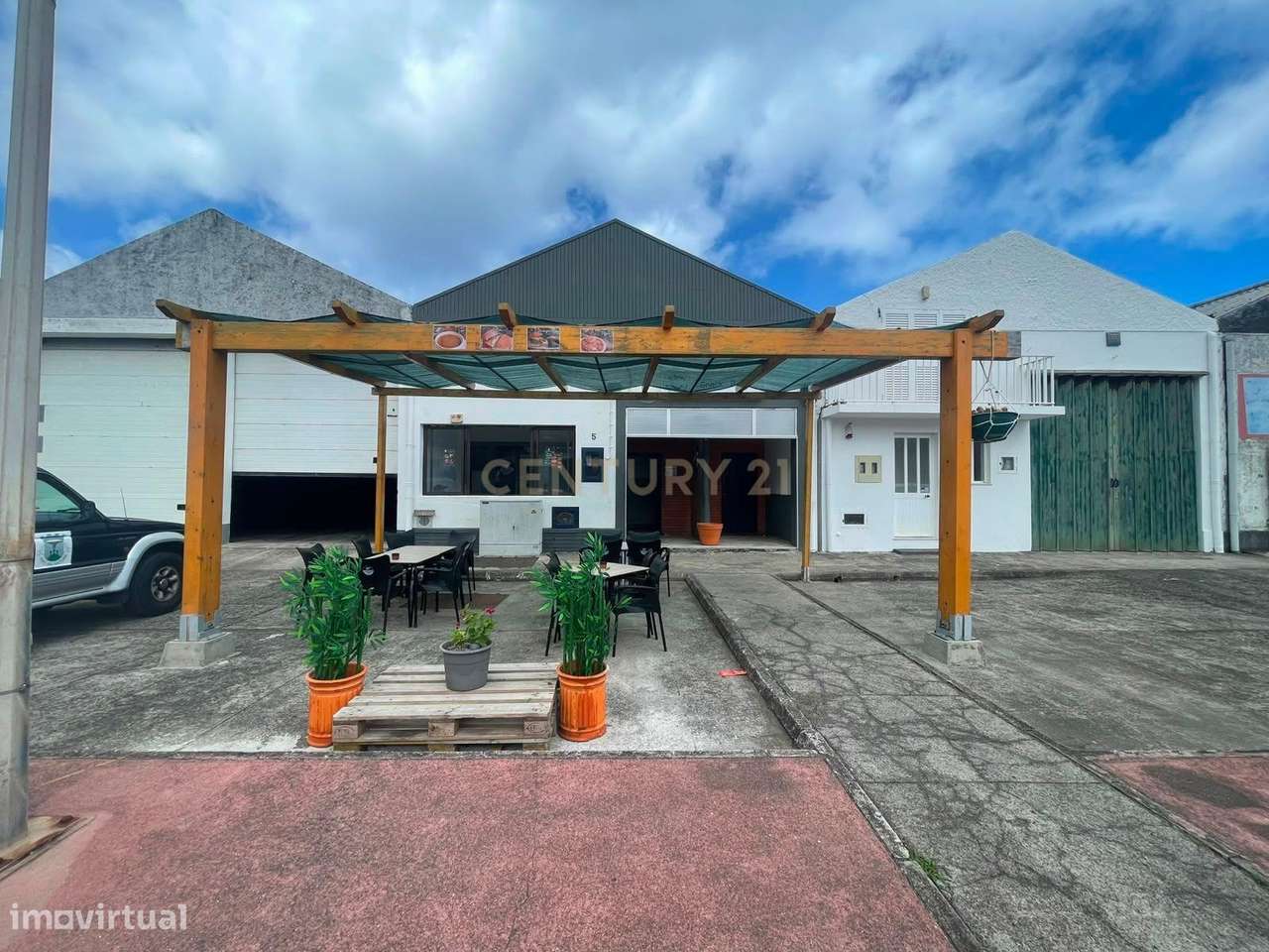 Oportunidade de Negócio — Bar/Restaurante no Centro de Santa Cruz das-0