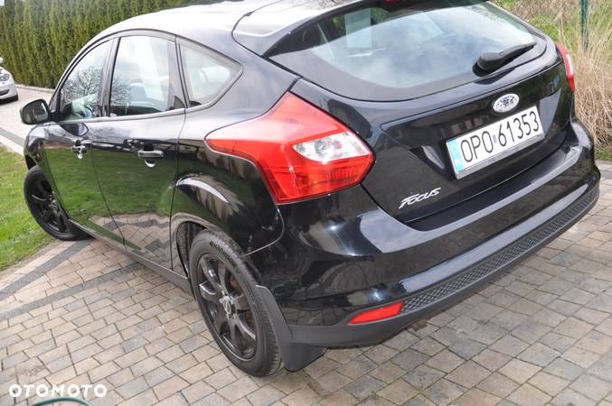 Ford Focus 1.6 16V Ambiente - 18