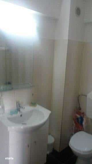 Inchiriez ap cu 1 camera la 5 minute de mers cu masina de Iulius Mall - Imagine principală: 4/4