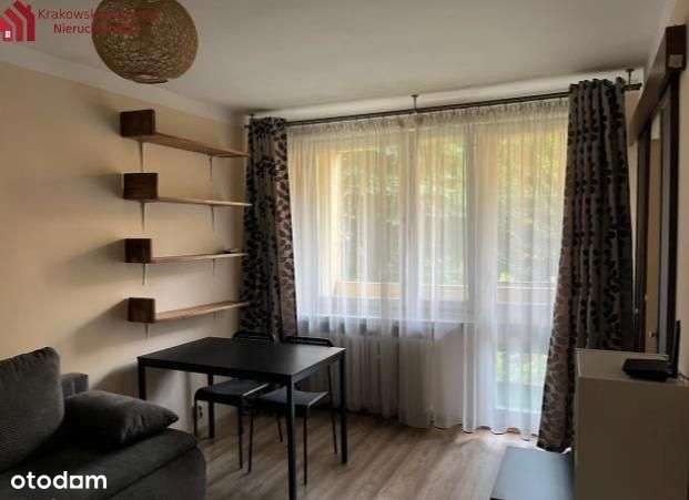 Komfortowe mieszkanie z balkonem i piwnica .-0