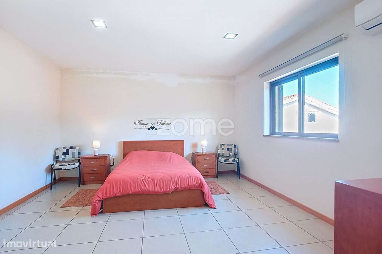 Excelente Moradia T5 + 1 em Vagos-10