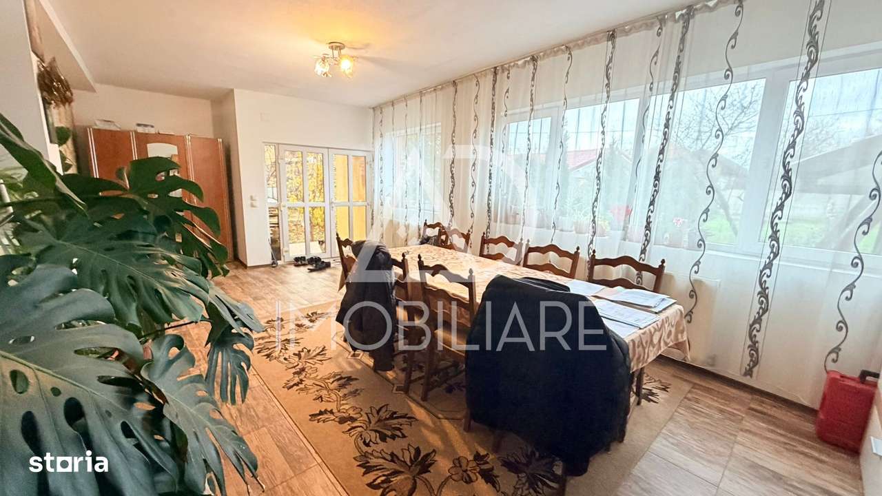 Casa de vanzare in Str. Motrului, Targu Jiu - Imagine principală: 4/12