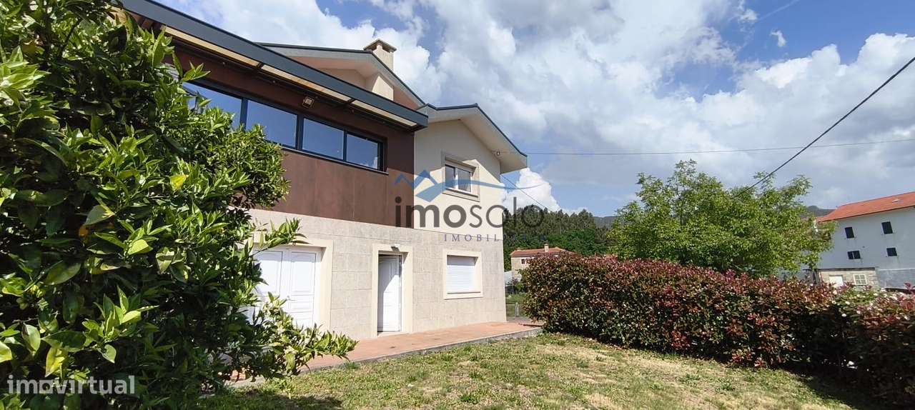 Moradia T4 de Luxo  em Dornelas-3
