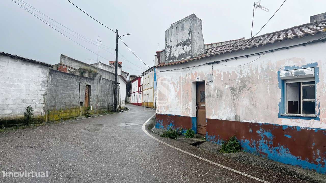 Moradia para Recuperar na Zona do Gavião – Oportunidade Única - Grande imagem: 4/21