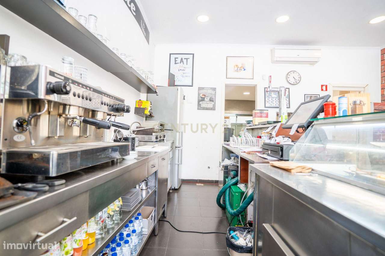 Loja Comercial para Investimento | Estrela | Lisboa-11