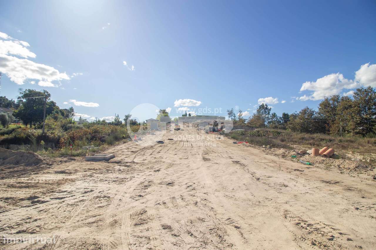 Lote para Construção de Moradia Individual com 542m2 com Vista Rio-6