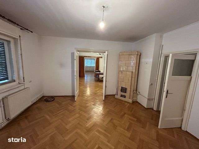 Casin Domenii Sandu Aldea Ap 4 camere 140 mp+garaj+curte 240 mp superb - Imagine principală: 4/20