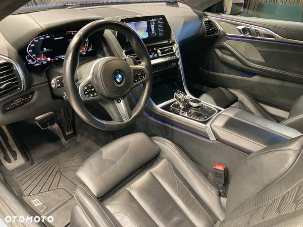 BMW Seria 8 M850i xDrive - 12