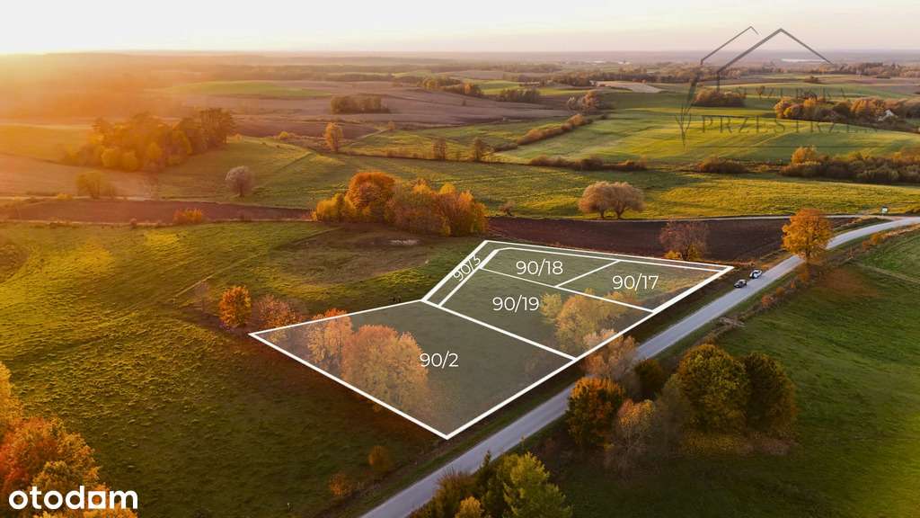 Działki nad jeziorem - z widokiem-0