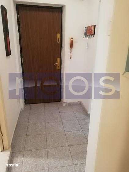 VANZARE GARSONIERA | DECOMANDATA | ZONA DECEBAL - Imagine principală: 3/4