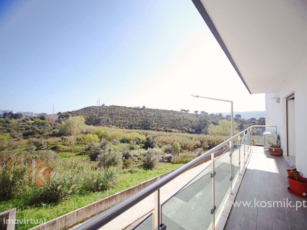 T2 ODIVELAS . PAIÃ :: SEMINOVO : Equipado : Garagem : Arrecadação-8