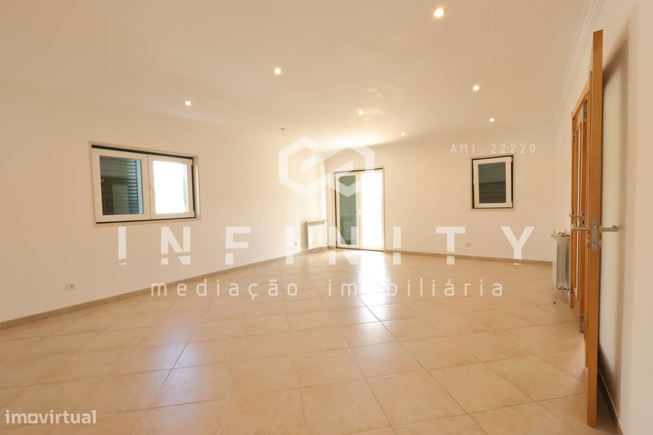 Moradia independente T4-13