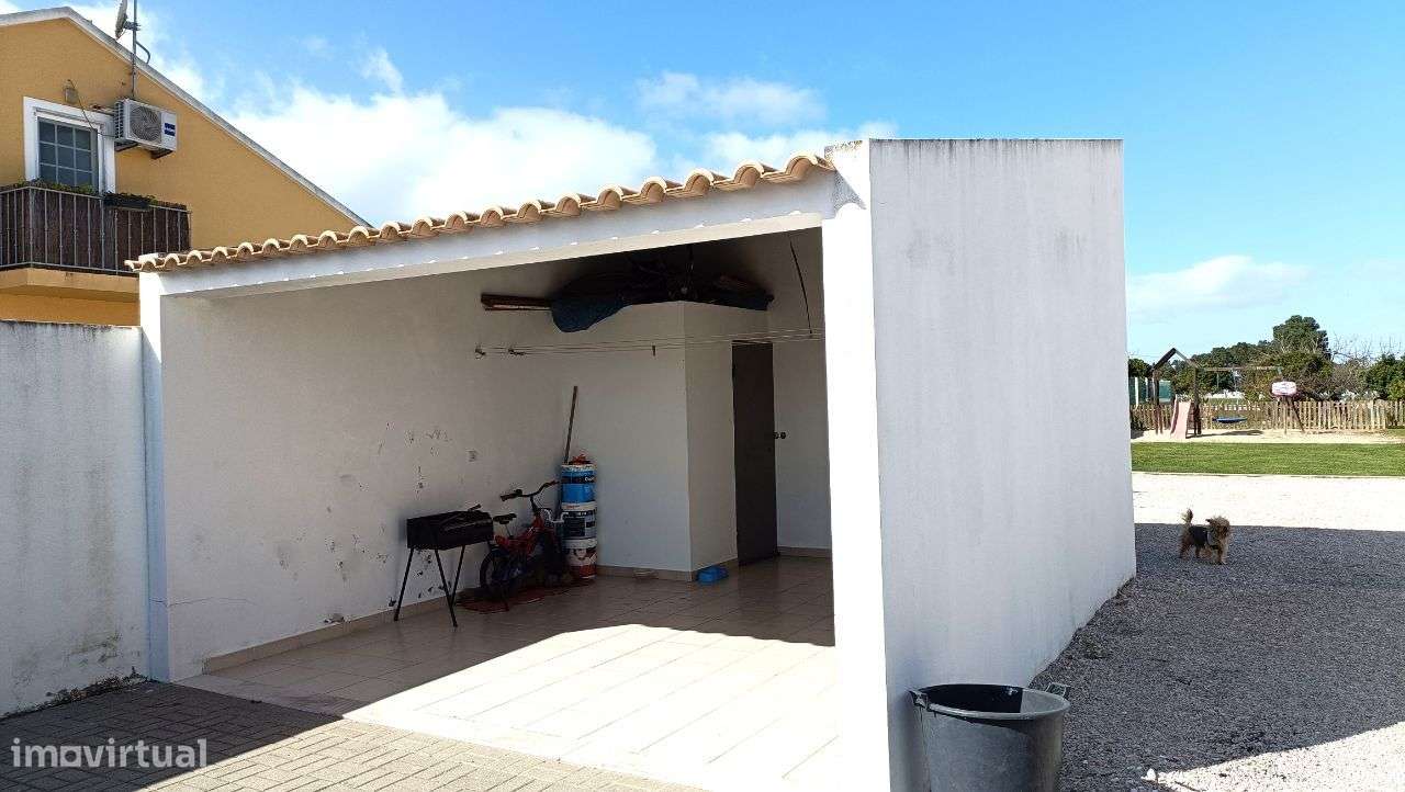 Moradia térrea isolada T4+1 | Piscina | Logradouro-40