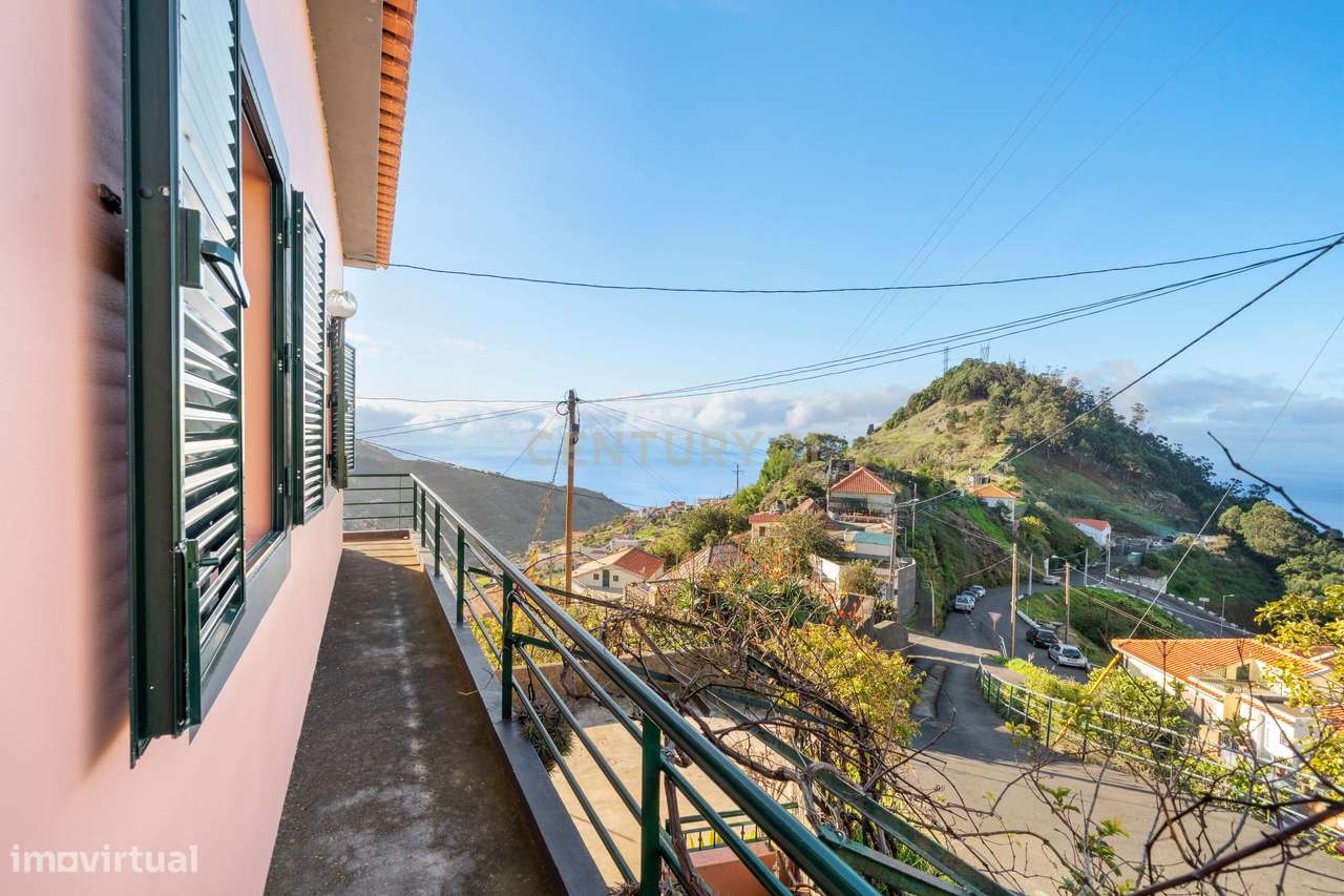 Moradia com Vista para a Montanha - Campanário - Ribeira Brava-15