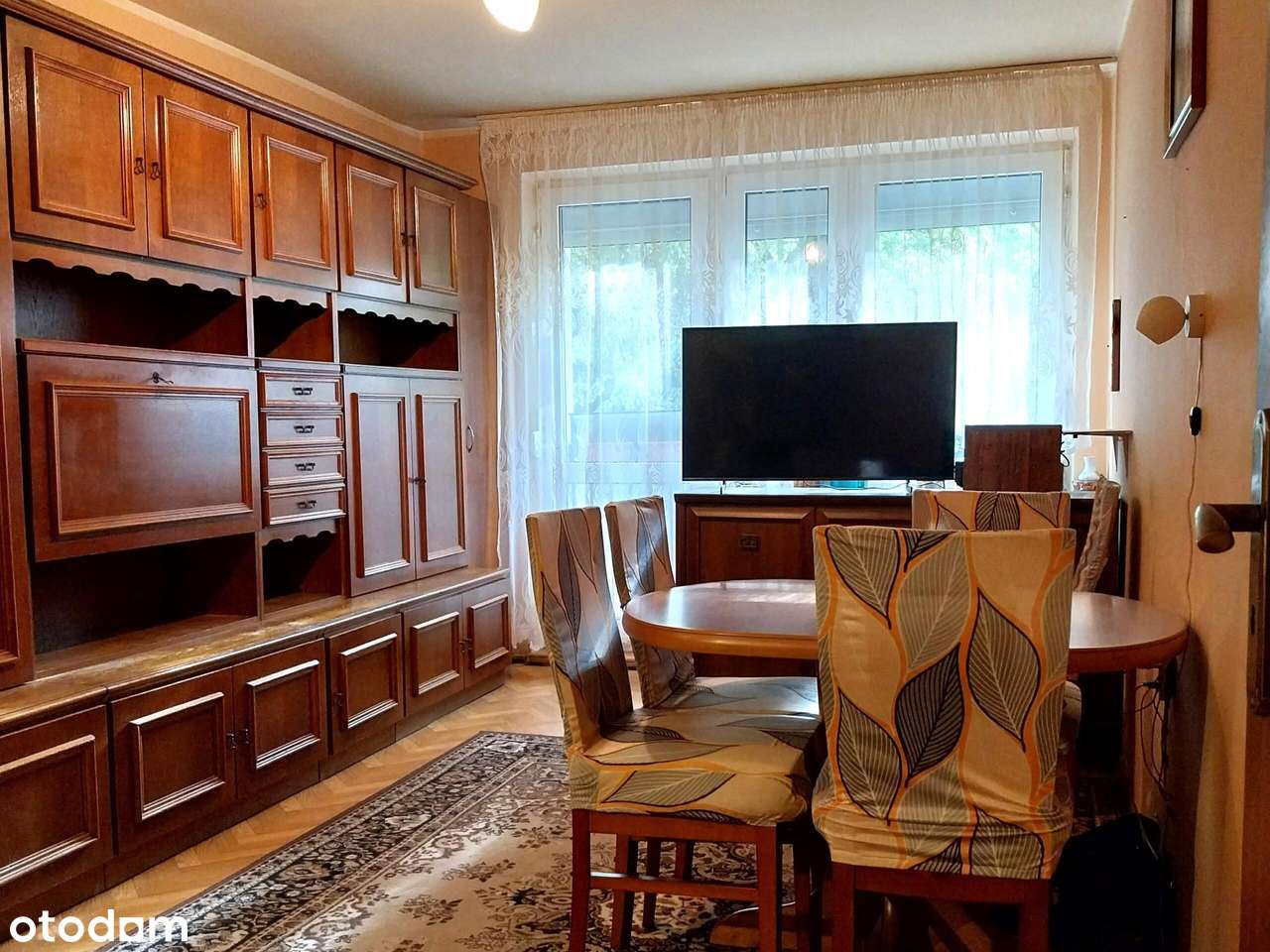 Winogrady, 2 pokoje, parter, kratka balkonowa, piwnica - Pełny obrazek: 2/12