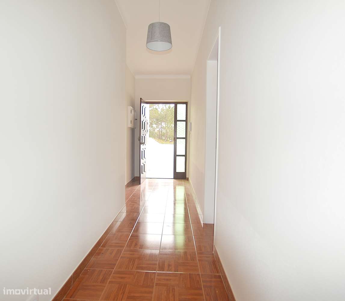 Moradia Térrea T3 Inserida em lote 550m2 - Zona Ericeira - Grande imagem: 5/17