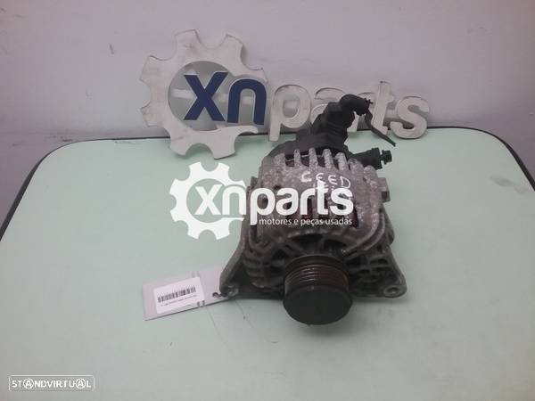 Alternador KIA CEE'D Hatchback (ED) 1.6 CRDi 128 | 10.10 - 12.12 Usado REF. MOTO... - 1