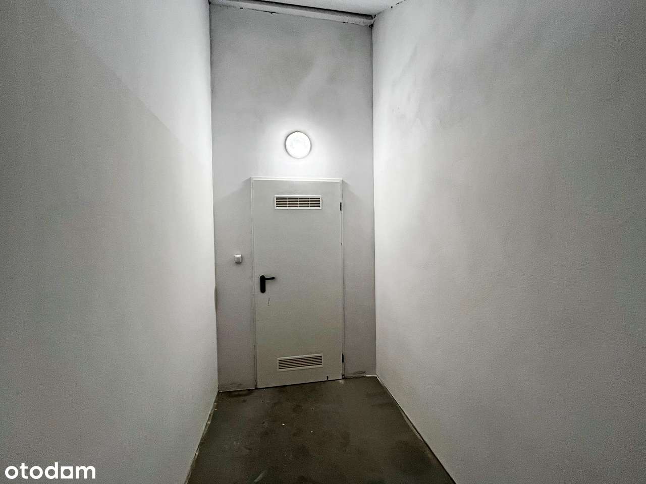 Pomieszczenie gospodarcze pow. 10,70 m² ul. F. Rzeźniczaka-10