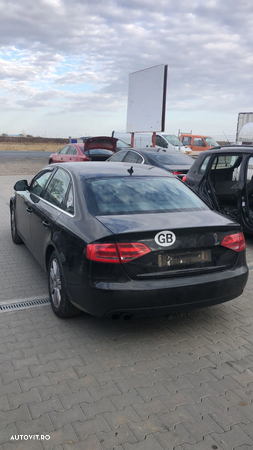 Dezmembram Audi A4 B8 2.0 TDI an fabr. 2011 - 4