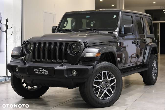 Jeep Wrangler - 1