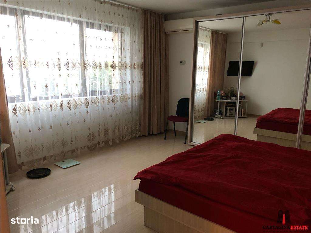 Vila individuala   P+1  Dr. Bisericii  teren 720mp-10