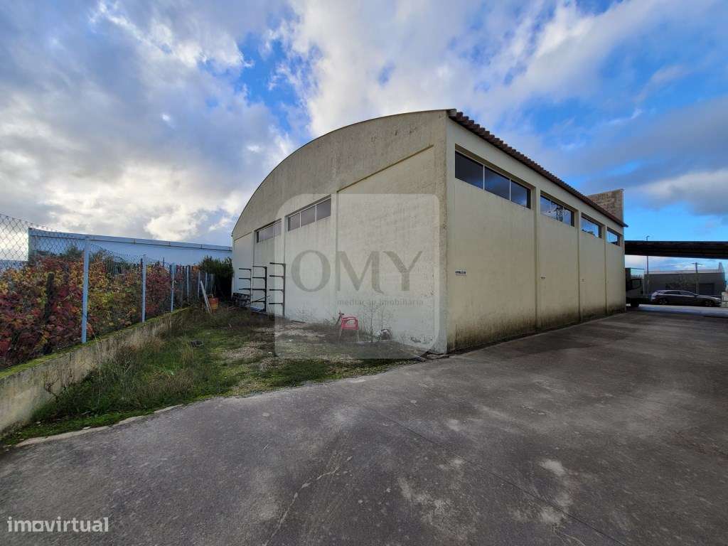 Armazém com 580m2 na Zona Industrial de Vila Real - Grande imagem: 5/6