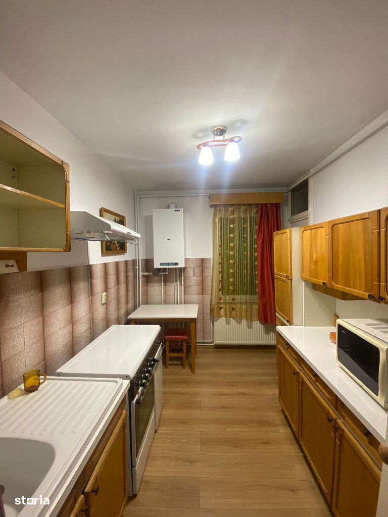 Apartament cu 3 camere, spre vanzare, in cart. Unirii