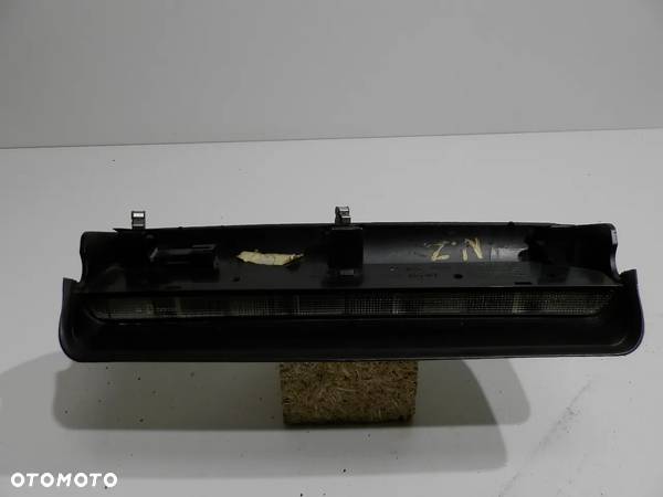 LAMPKA SWIATŁO TRZECIE STOP OPEL CORSA C 09114502 - 4