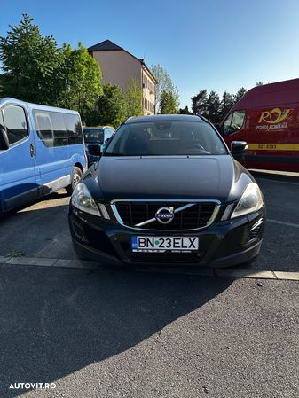 Volvo XC 60 D5 AWD Geartronic Momentum - 1