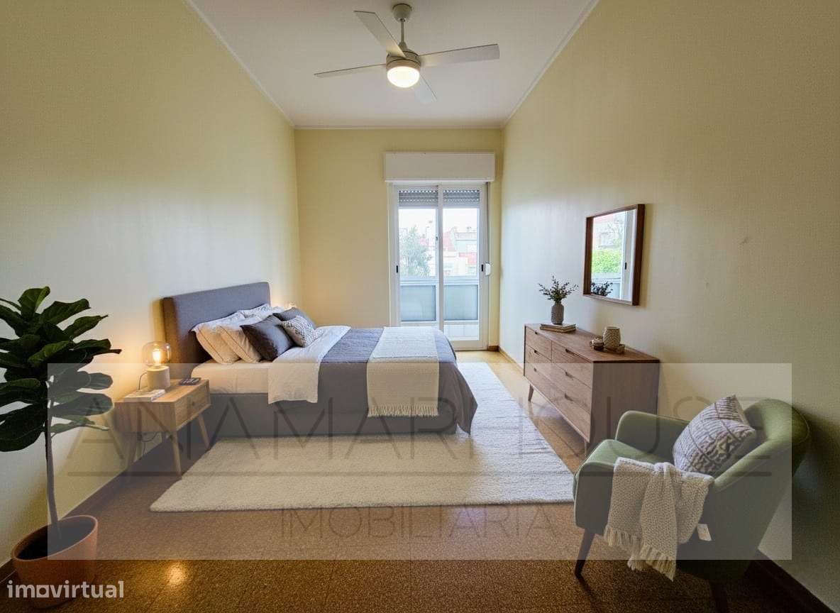 T2 na Rua José Murias, com elevador e arrecadação pronto a habitar, Be-5