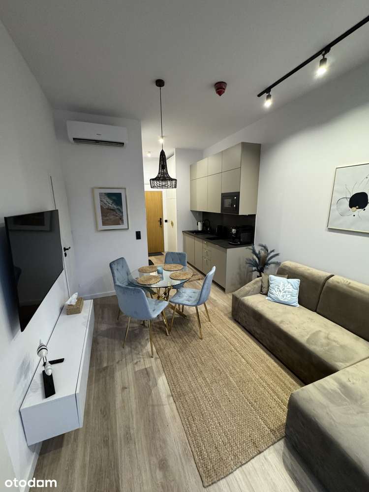 APARTAMENT Z WIDOKIEM NA MORZE - Pełny obrazek: 2/12